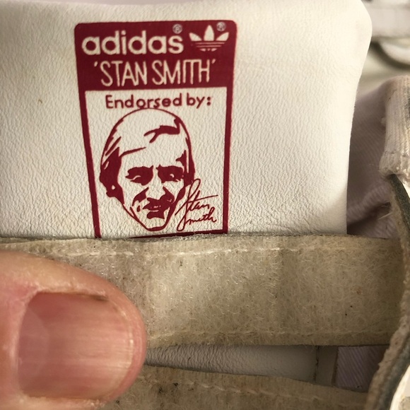 Adidas Stan Smith Kids White and Pink Sneakers - some wear bUt they are white - Picture 6 of 10